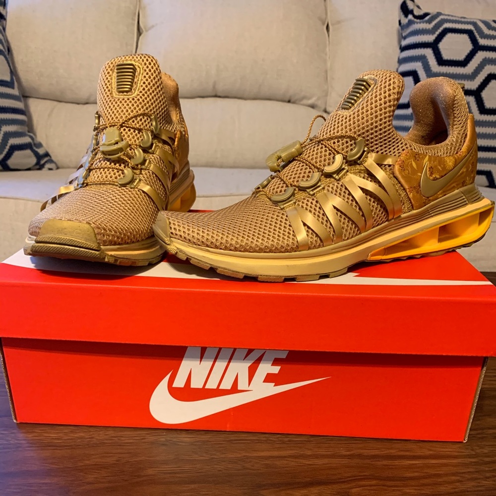 Nike Shox Gravity